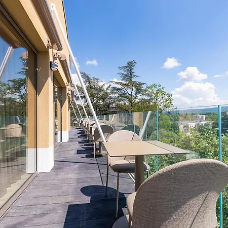 Hotel Panorama 360 En Bresse 4*